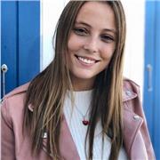 Doy clases particulares a alumnos de Primaria y Secundaria, así como Bachillerato de letras y ciencias sociales